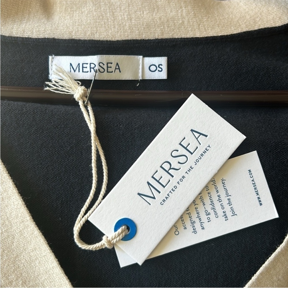 MERSEA The Anywhere Navy Cardigan One Size NWT - Picture 11 of 13